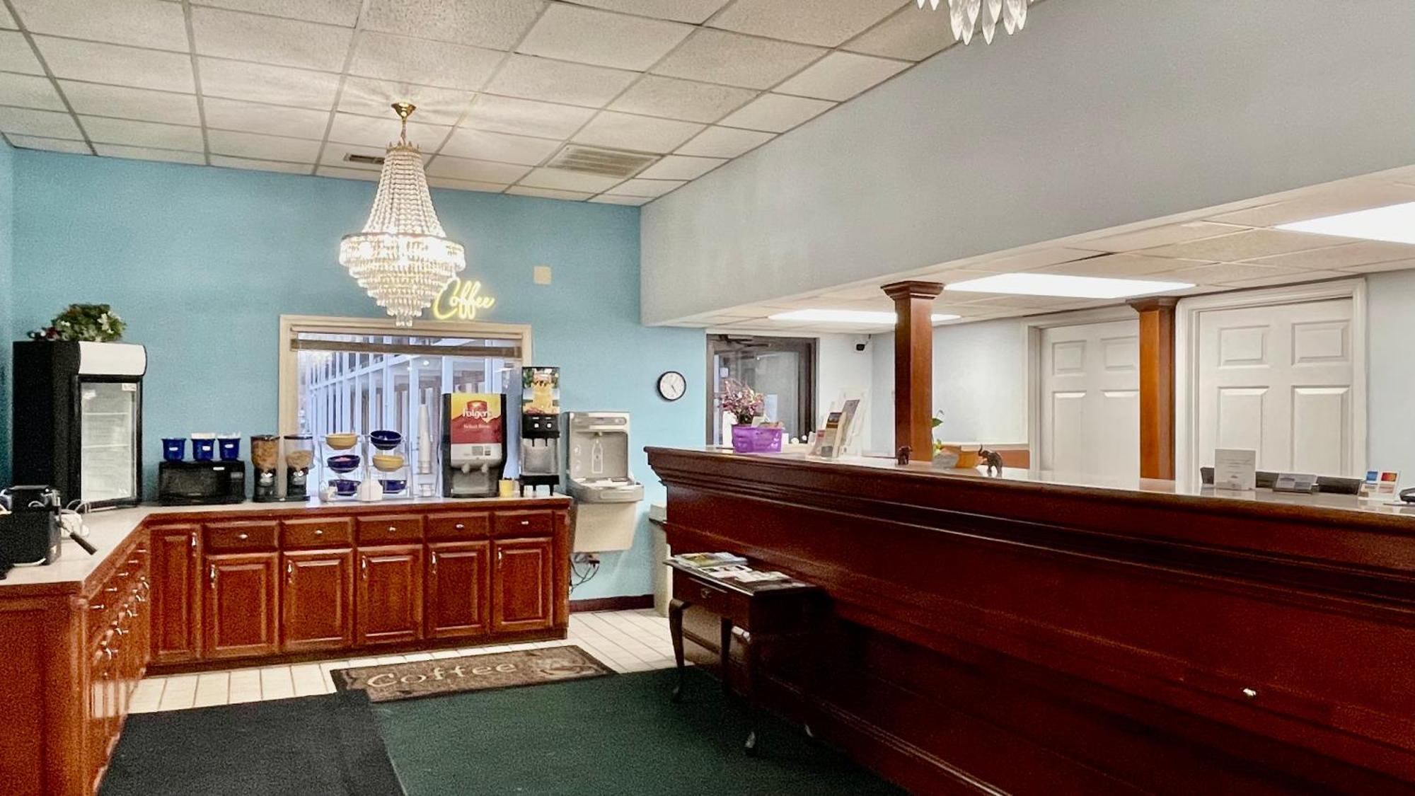 Hamilton Inn Jonesville I-77 ภายนอก รูปภาพ